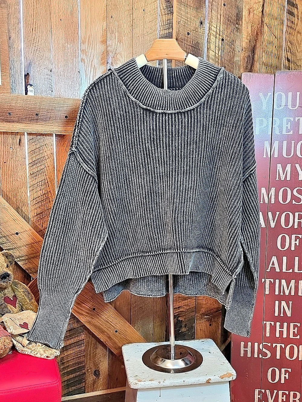 280p ZENANA Ribbed Striped Sweater in Gray & Black Size Small/Medium